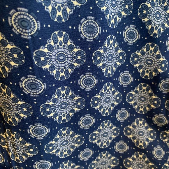 Tristan, Wrap dress. Size Small, Blue printed. Like new. - Picture 9 of 14